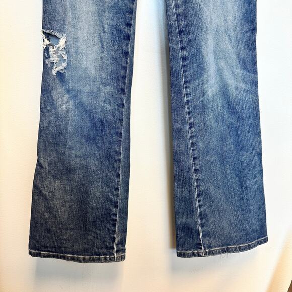 Joe’s Jeans Provocateur Petite Low-Rise Bootcut in Klum Distressed Medium Wash - Picture 5 of 10
